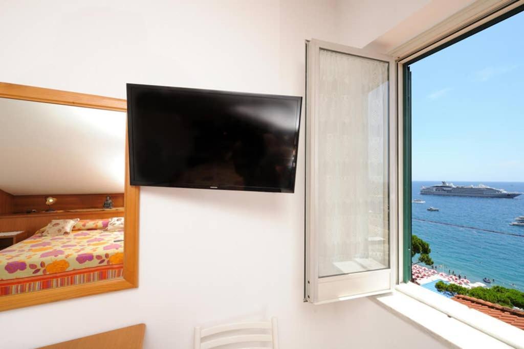Mamma Rosanna - Apartment In Amalfi With Terrace מראה חיצוני תמונה