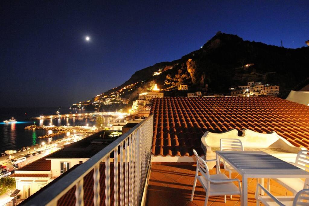 Mamma Rosanna - Apartment In Amalfi With Terrace מראה חיצוני תמונה