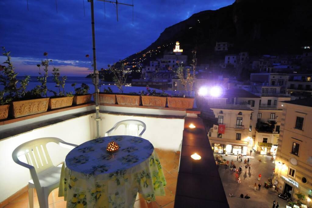 Mamma Rosanna - Apartment In Amalfi With Terrace מראה חיצוני תמונה