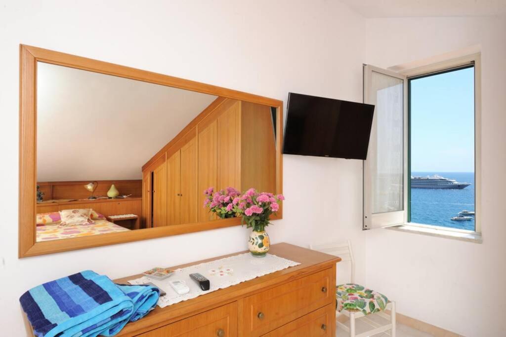 Mamma Rosanna - Apartment In Amalfi With Terrace מראה חיצוני תמונה
